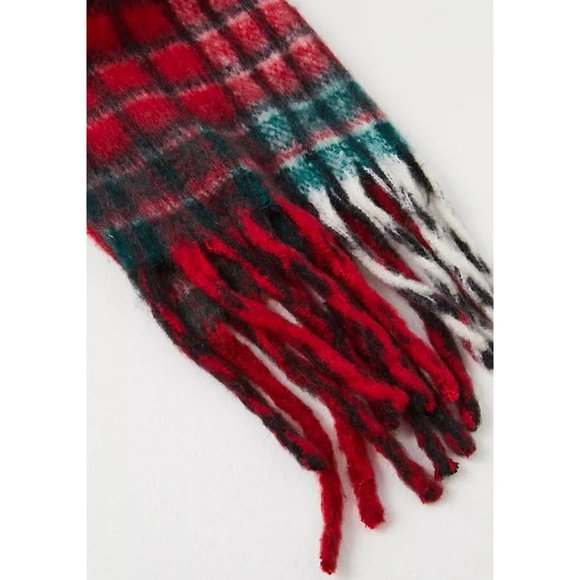 FREE PEOPLE Falling For You Brushed Plaid Scarf / Candy Apple - Picture 3 of 9